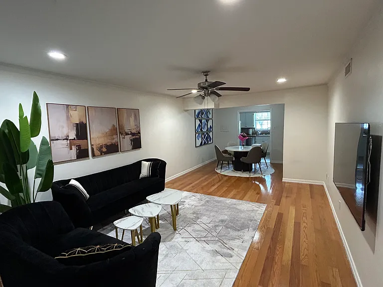 5818 E University Blvd #233 — Photo 1