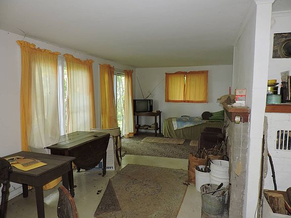 4th image of 93280 Gravel Lake Dr