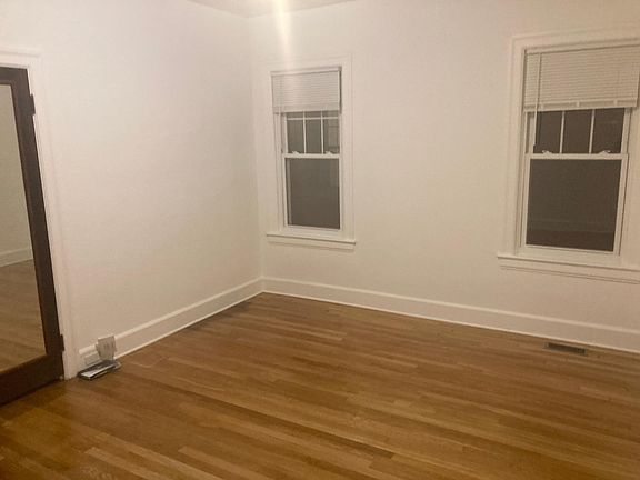 5th image of 1006 Potomac Ave APT 1N