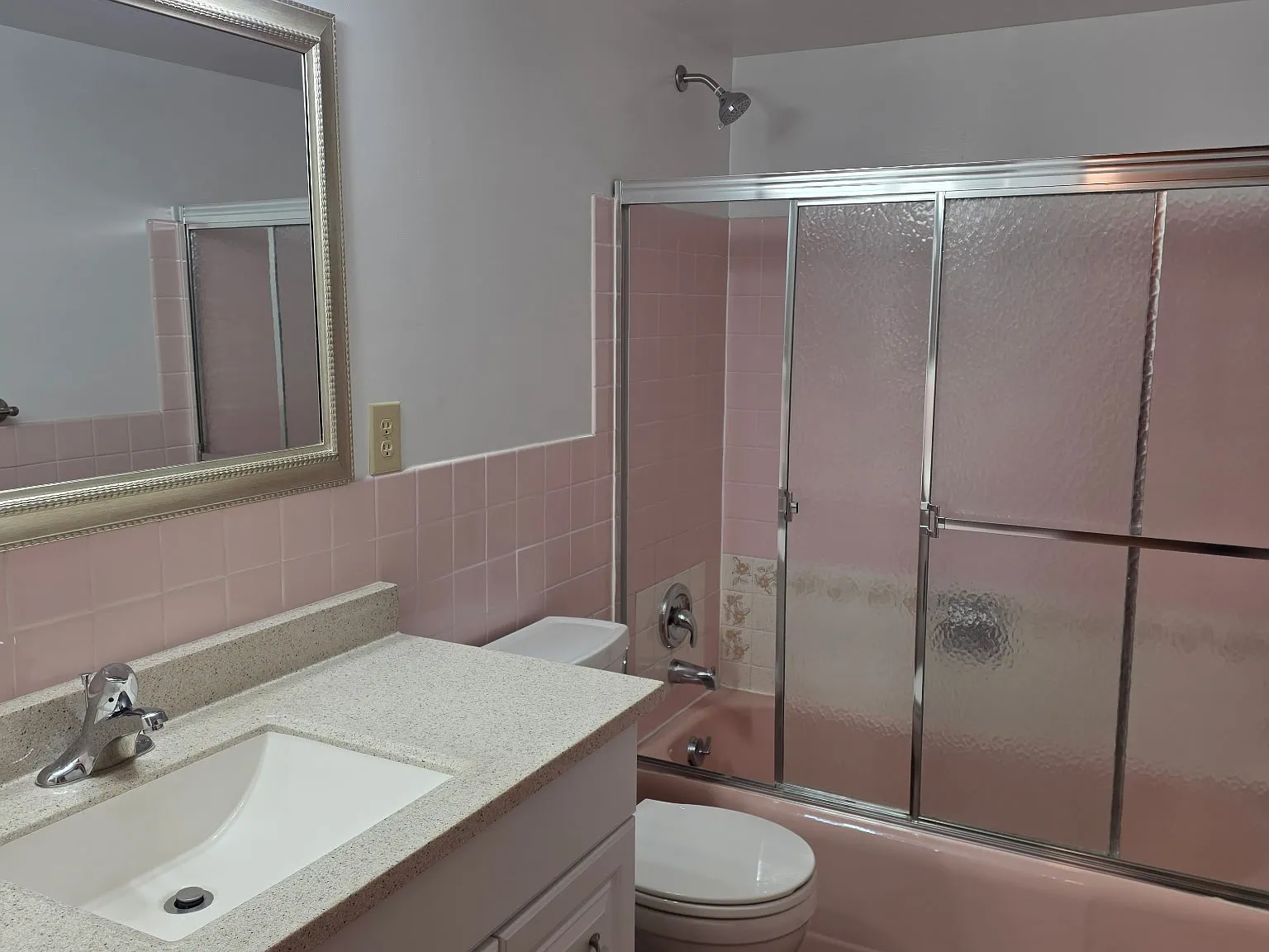 2 bed, 1.5 bath, 850 sqft, $1,650 — Photo 4