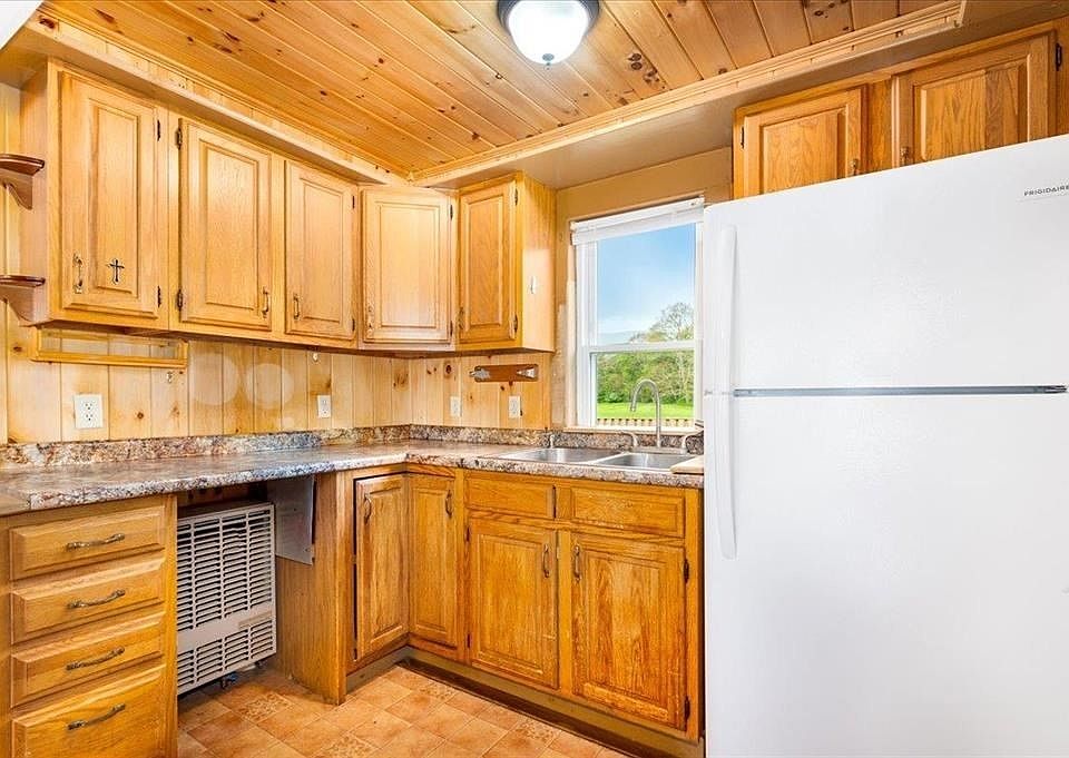 467 State Route 25, Warren, NH 03279 Zillow