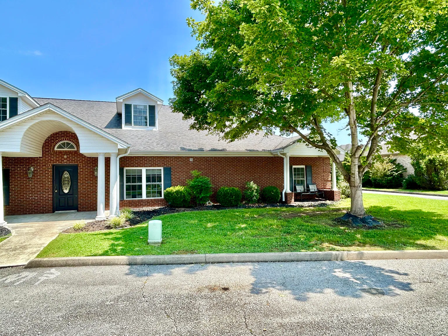 2 bed, 2.0 bath, 1288 sqft, $1,100 — Photo 3