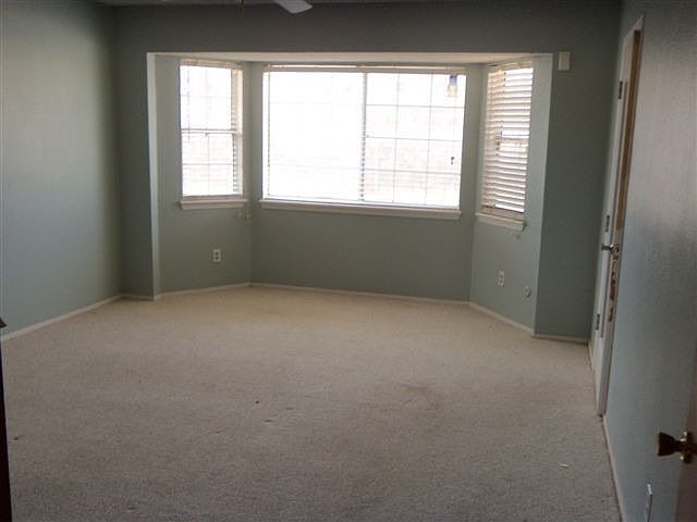 1st image of 10753 Fort Worth St