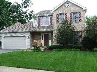 1076 Lisa Blvd, Aurora, IL 60505