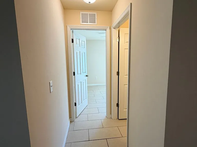 1314 SW Trafalgar Pkwy — Photo 13