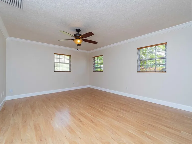 10 Blyth Pl — Photo 21