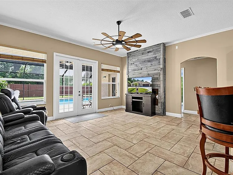 61 Francis Ln — Photo 24