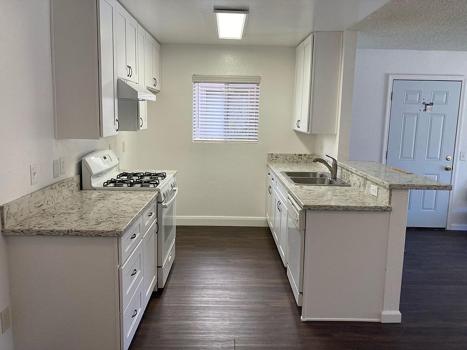 1st image of 1082BA Cabrillo Park Dr