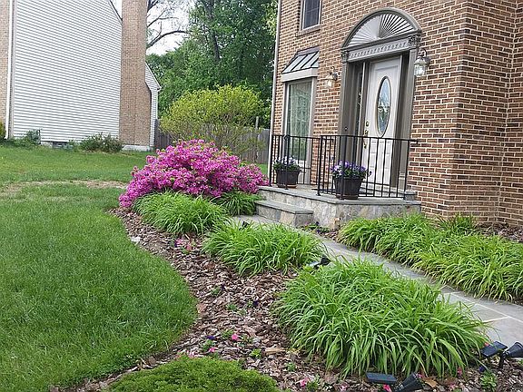 Custom walkway and stoop