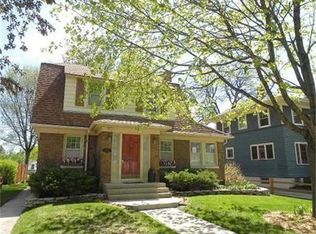 1306 S 3rd St, Saint Charles, IL 60174