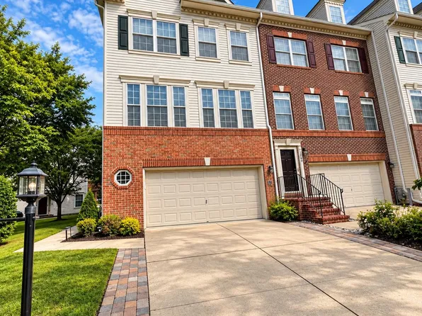 2467 Cheyenne Dr, Gambrills, MD 21054