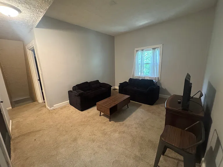 1316 Hazen St — Photo 5