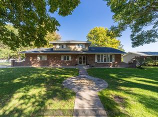 1316 Grand Ave, Grand Island, NE 68801