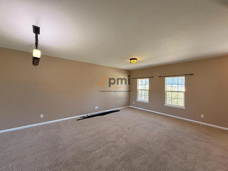 2707 W Wind Dr — Photo 5