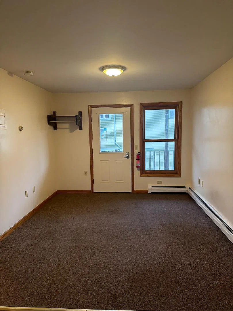 85 Portland St - Apartment 2 — Photo 1