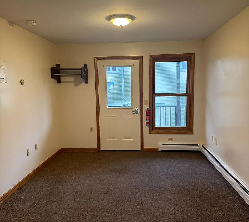 85 Portland St #2