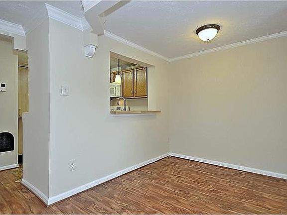 2nd image of 402 Pensacola Dr