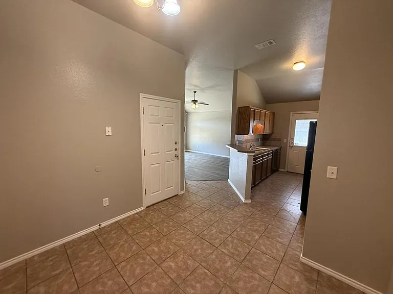 4205 Cambridge Dr #A — Photo 8