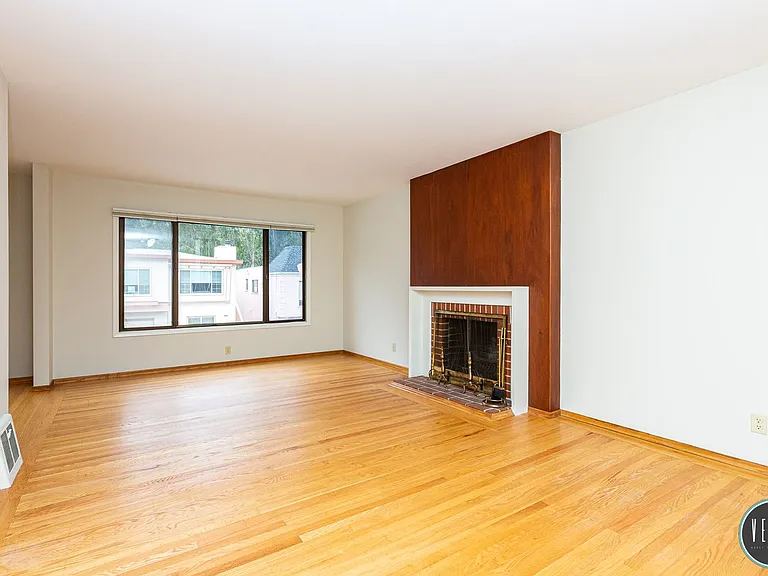 41 Dellbrook Ave — Photo 2