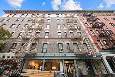 35 Bedford Street in West Village