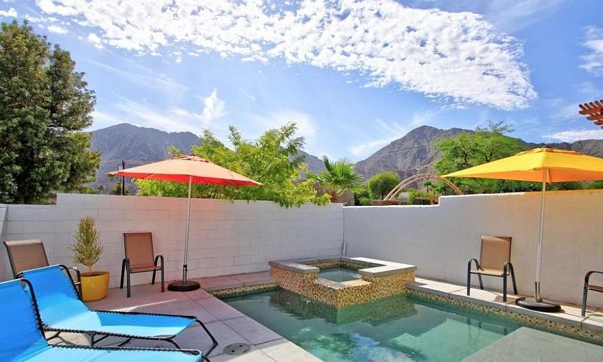 1st image of 53445 Avenida Villa