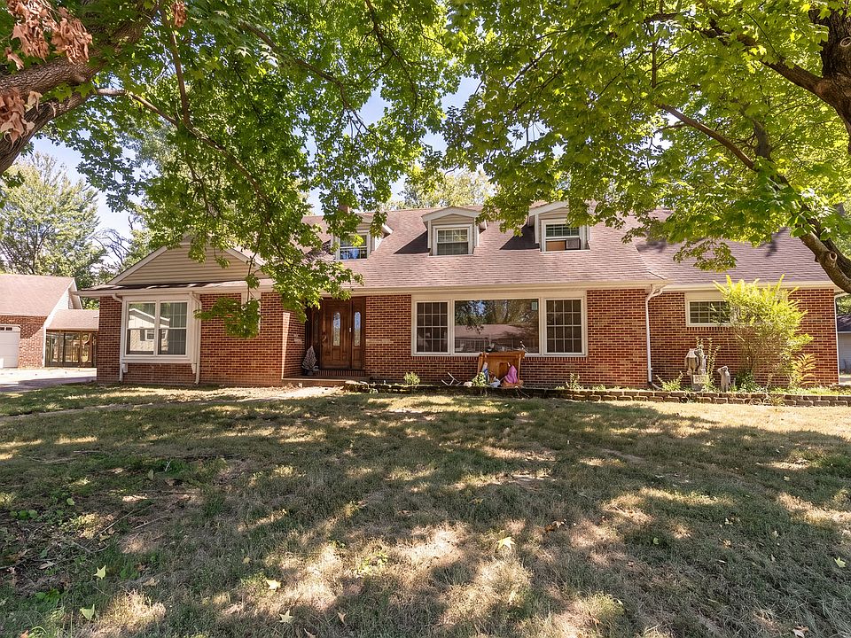 1st image of 846 Bellview Pl