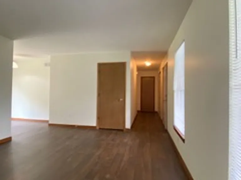 819 Colonial Manor Dr — Photo 6