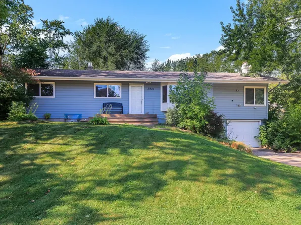 3921 Effress Rd, White Bear Township, MN 55110