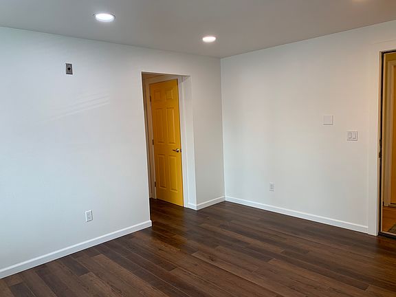 3rd image of 14314 32nd Ave NE APT 103