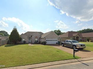 175 Fawn Ridge Dr, Jackson, TN 38305