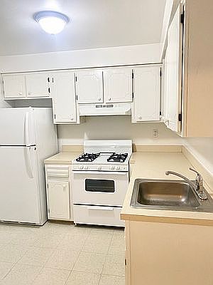 3rd image of 28-46 46th St #1