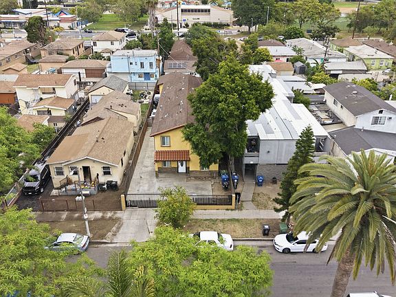 5th image of 8822 Orchard Ave