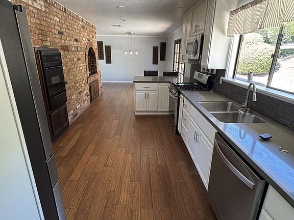 3rd image of 1338 Joy Rd