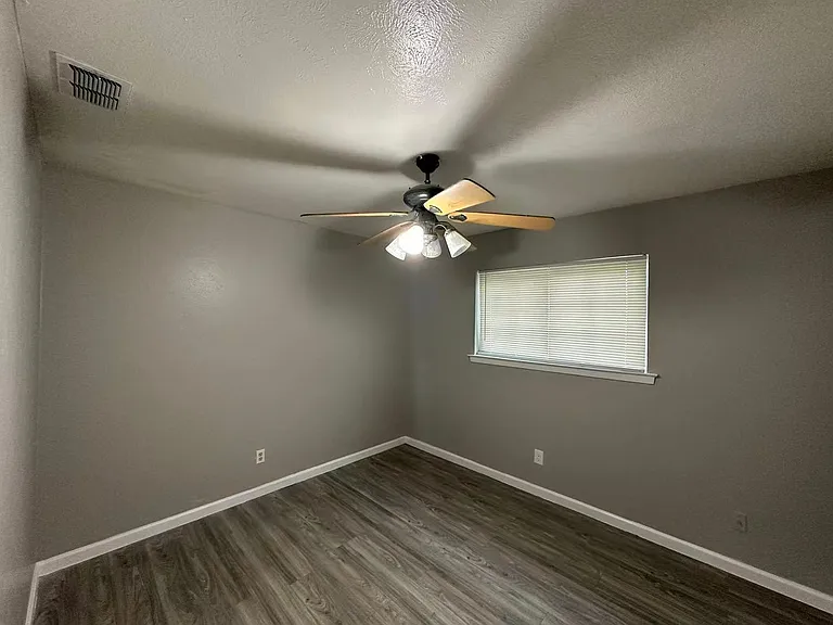 901 Wandering Way Dr — Photo 13