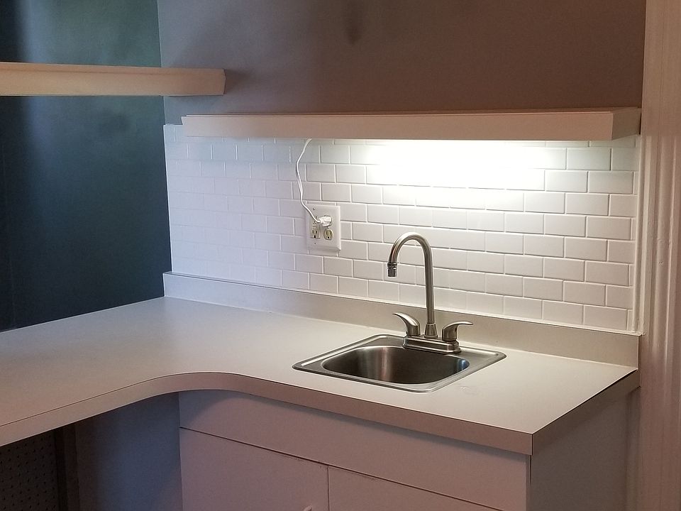Not pictures, double sink now