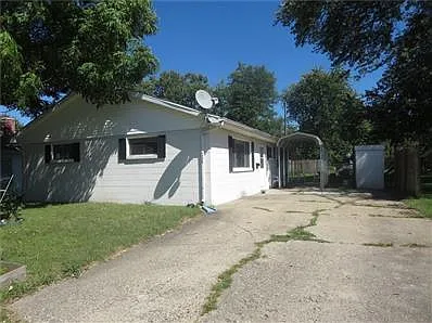 408 Dunn Ave photo 1