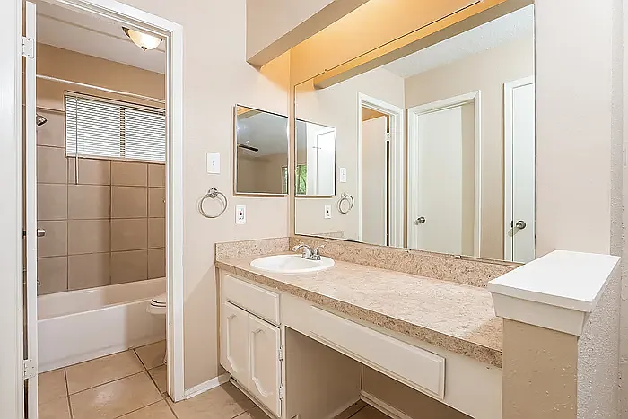 2811 Mayflower Landing Ct — Photo 11