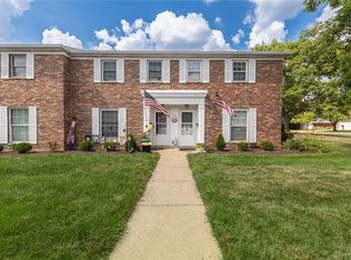 803 Clareridge Ln, Dayton, OH 45458