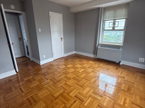 189-04 64th Ave #11F