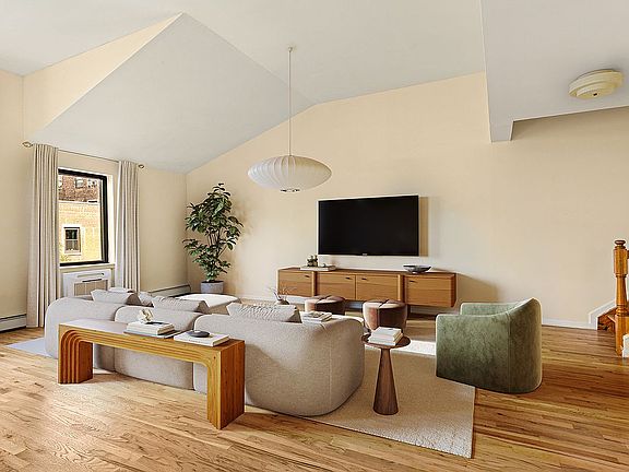 2nd image of 98 Clifton Pl #3A