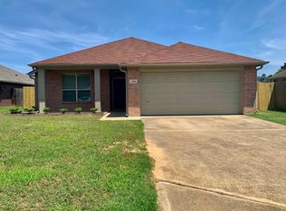 1306 Mission Creek Dr, Longview, TX 75601