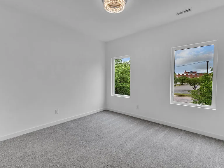 304 S Tarboro St — Photo 43