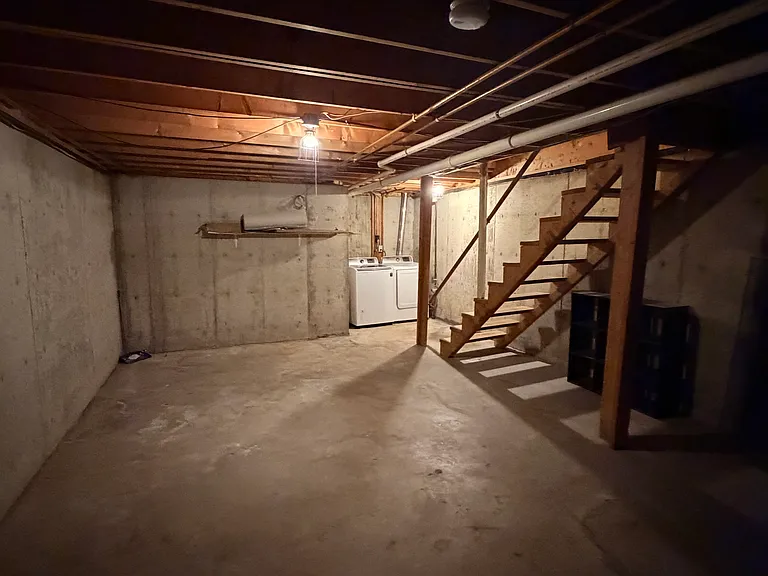 237 S Main St #5 — Photo 12