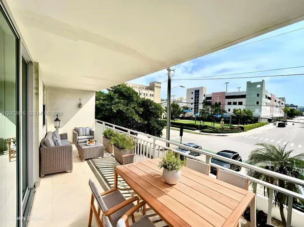 9500 W Bay Harbor Dr APT 2G, Bay Harbor Islands, FL 33154