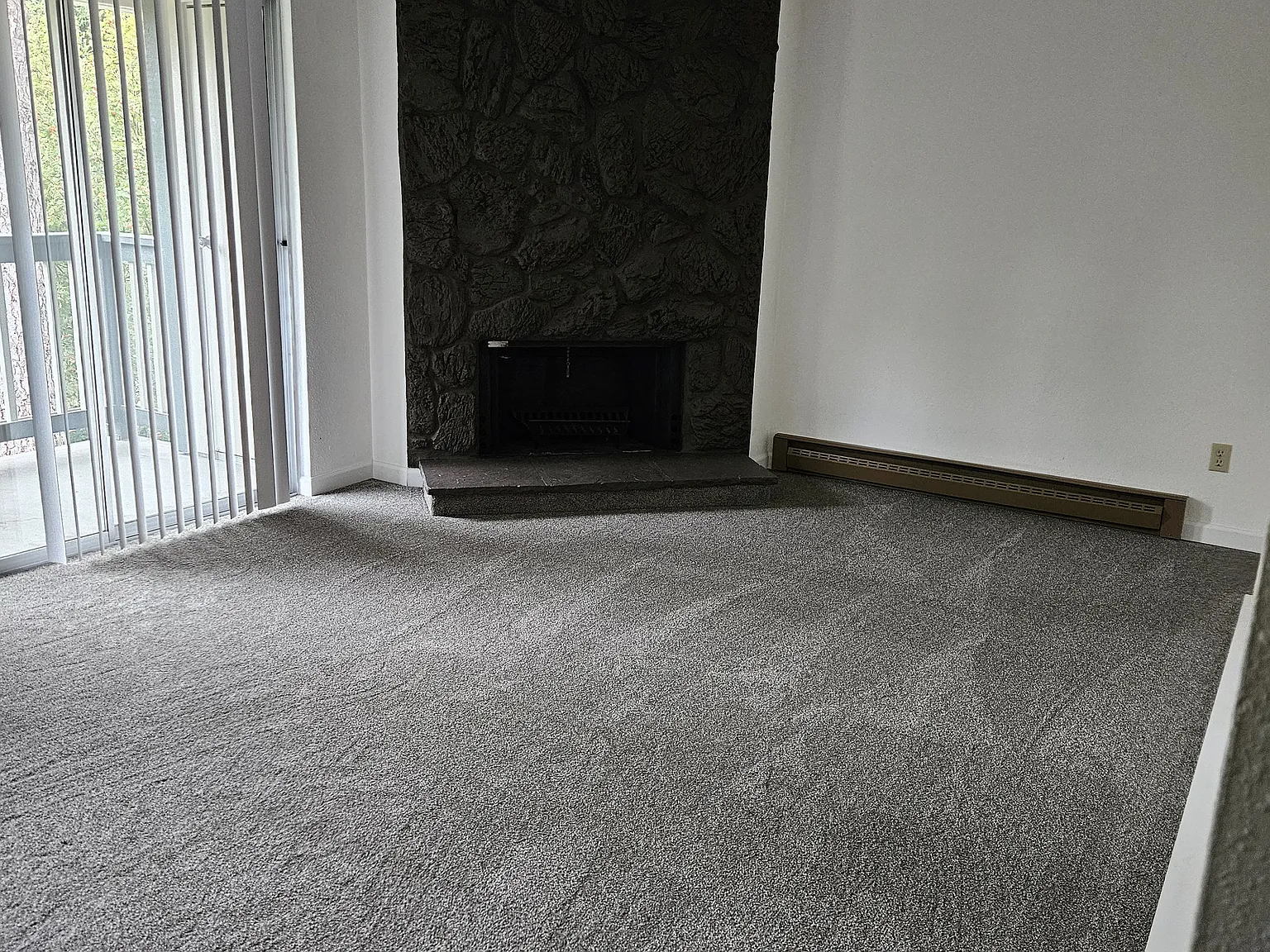 3 bed, 1350 sqft, $2,750 — Photo 1