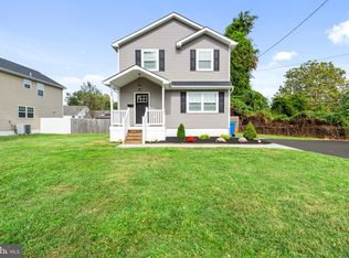 702 Fairview Ave, Bristol, PA 19007