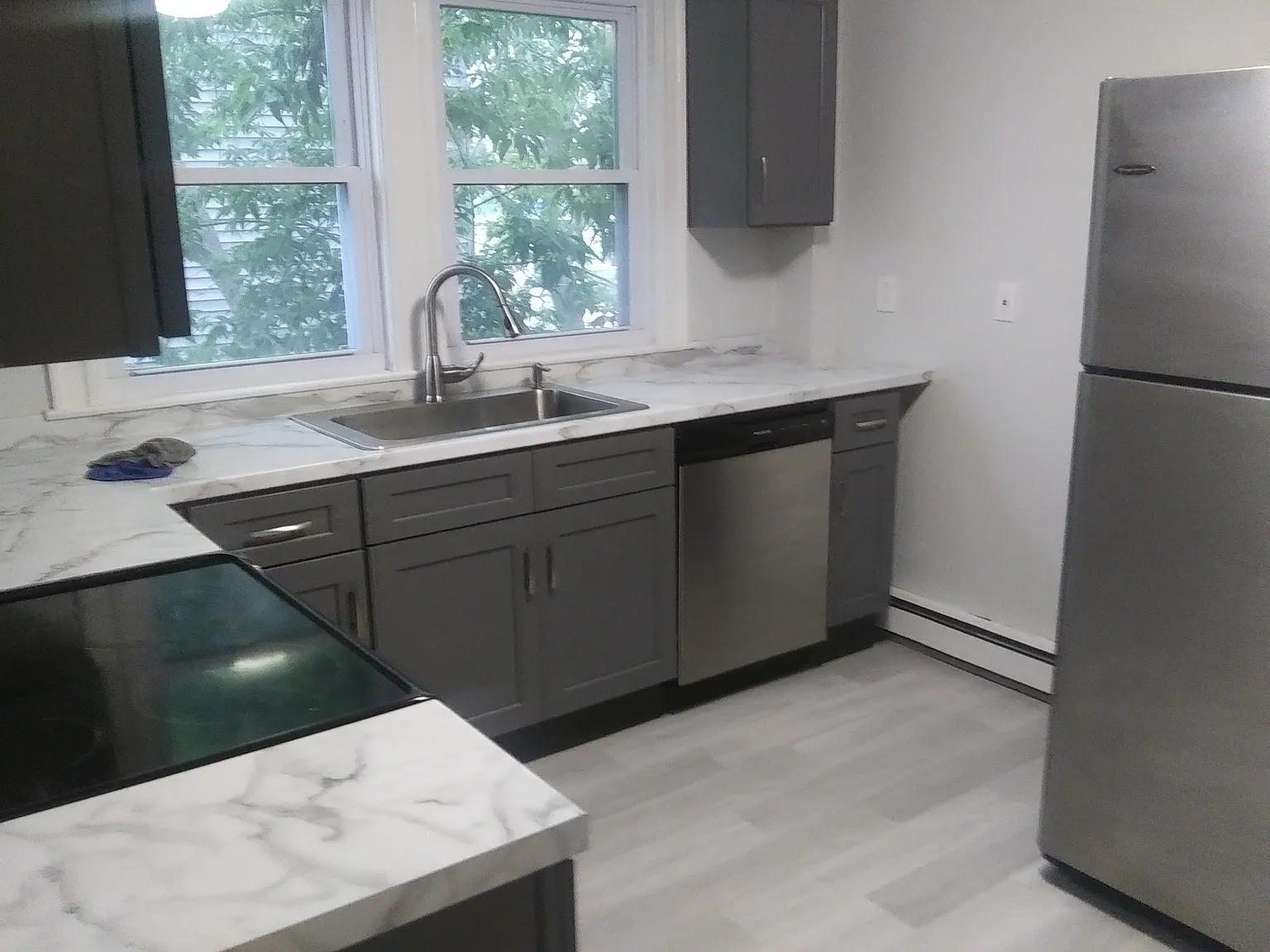 2 bed, 1200 sqft, $1,980 — Photo 2
