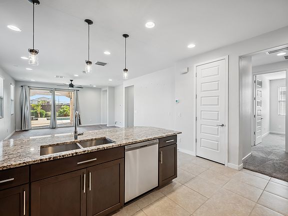 4th image of 21075 E Estrella Rd