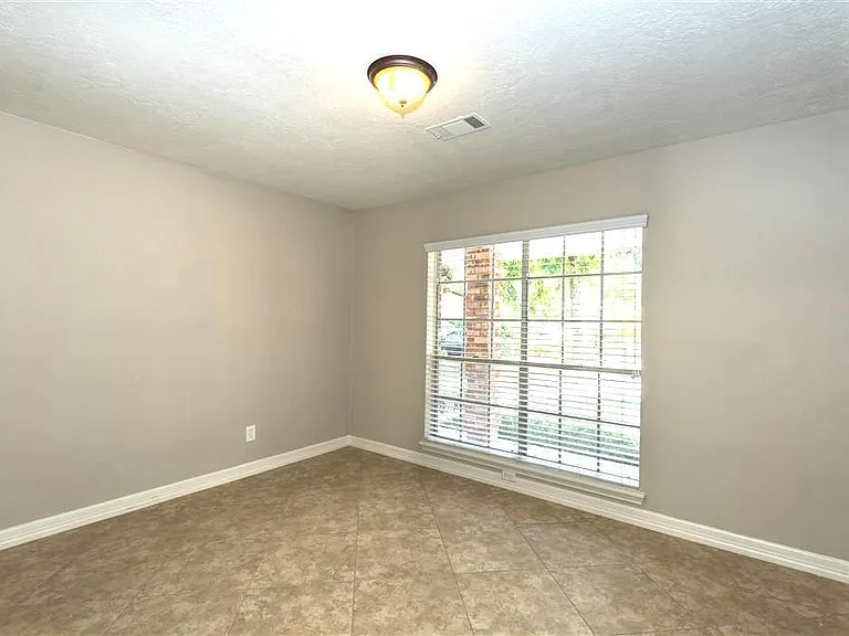 7403 Tall Pines Dr — Photo 15