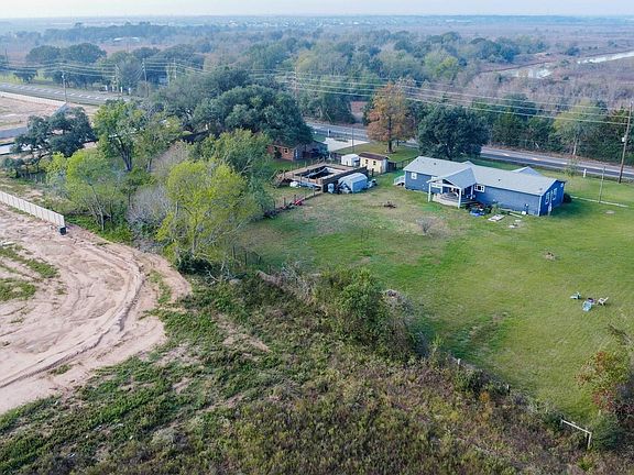 5th image of 8412 Katy Hockley Rd